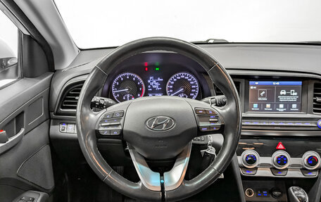 Hyundai Elantra VI рестайлинг, 2020 год, 1 860 000 рублей, 21 фотография