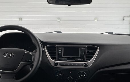 Hyundai Solaris II рестайлинг, 2021 год, 1 689 000 рублей, 15 фотография