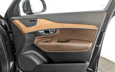 Volvo XC90 II рестайлинг, 2019 год, 4 300 000 рублей, 28 фотография