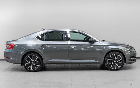 Skoda Superb III рестайлинг, 2022 год, 3 400 000 рублей, 4 фотография