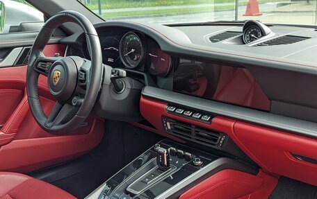 Porsche 911, 2020 год, 14 800 000 рублей, 10 фотография
