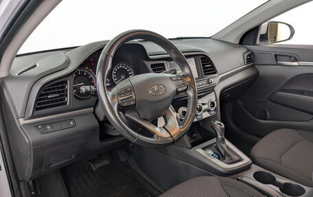 Hyundai Elantra VI рестайлинг, 2020 год, 1 915 000 рублей, 16 фотография