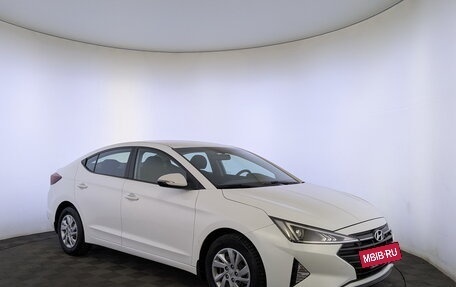 Hyundai Elantra VI рестайлинг, 2020 год, 1 915 000 рублей, 3 фотография