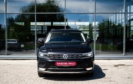Volkswagen Tiguan II, 2017 год, 2 550 000 рублей, 3 фотография