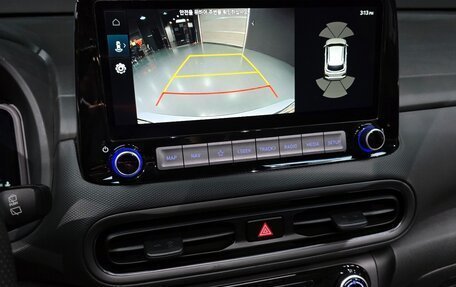 Hyundai Kona I, 2022 год, 2 390 000 рублей, 13 фотография