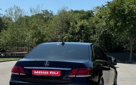 Mercedes-Benz E-Класс, 2015 год, 1 900 000 рублей, 6 фотография
