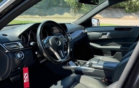 Mercedes-Benz E-Класс, 2015 год, 1 900 000 рублей, 17 фотография
