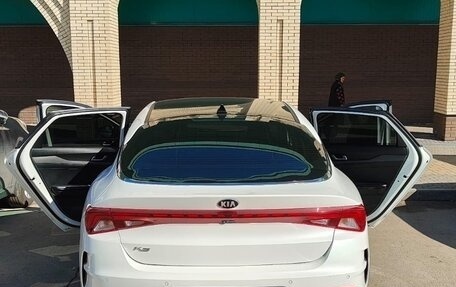 KIA K5, 2021 год, 1 800 000 рублей, 1 фотография