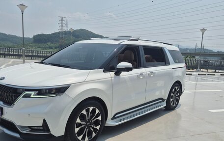 KIA Carnival, 2022 год, 2 800 000 рублей, 1 фотография