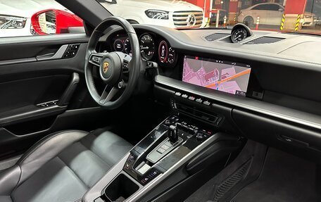Porsche 911, 2021 год, 16 380 000 рублей, 20 фотография