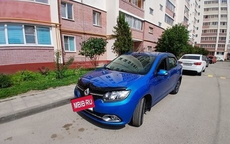 Renault Logan II, 2017 год, 890 000 рублей, 2 фотография