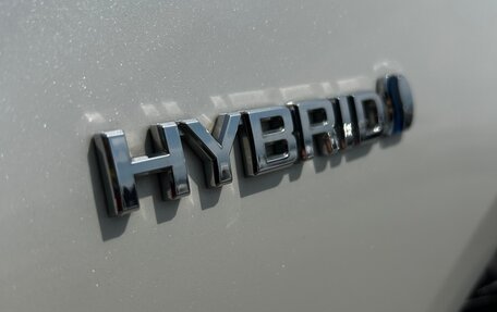 Toyota Prius IV XW50, 2019 год, 2 190 000 рублей, 11 фотография