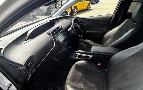 Toyota Prius IV XW50, 2019 год, 2 190 000 рублей, 24 фотография