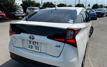 Toyota Prius IV XW50, 2019 год, 2 190 000 рублей, 29 фотография
