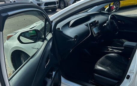 Toyota Prius IV XW50, 2019 год, 2 190 000 рублей, 25 фотография