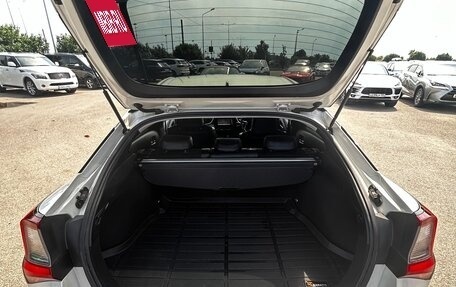 Toyota Prius IV XW50, 2019 год, 2 190 000 рублей, 20 фотография