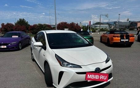 Toyota Prius IV XW50, 2019 год, 2 190 000 рублей, 39 фотография