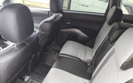 Mitsubishi Outlander III рестайлинг 3, 2008 год, 867 000 рублей, 6 фотография