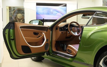 Bentley Continental GT, 2024 год, 56 600 000 рублей, 5 фотография
