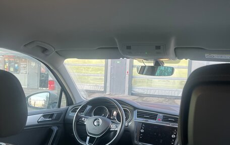 Volkswagen Tiguan II, 2018 год, 2 450 000 рублей, 5 фотография