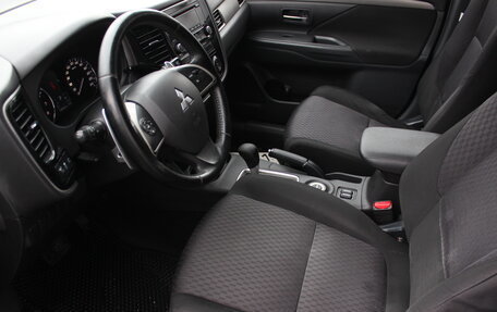 Mitsubishi Outlander III рестайлинг 3, 2012 год, 1 325 000 рублей, 10 фотография