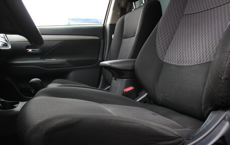 Mitsubishi Outlander III рестайлинг 3, 2012 год, 1 325 000 рублей, 11 фотография