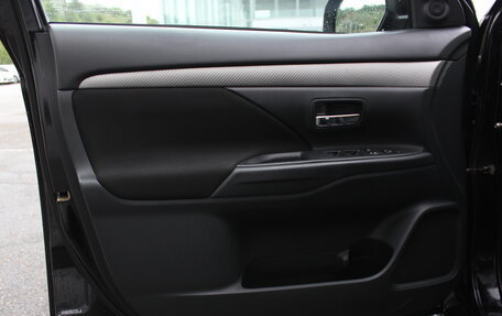 Mitsubishi Outlander III рестайлинг 3, 2012 год, 1 325 000 рублей, 8 фотография