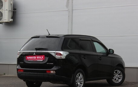 Mitsubishi Outlander III рестайлинг 3, 2012 год, 1 325 000 рублей, 2 фотография