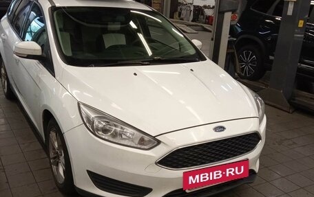 Ford Focus III, 2017 год, 799 000 рублей, 2 фотография