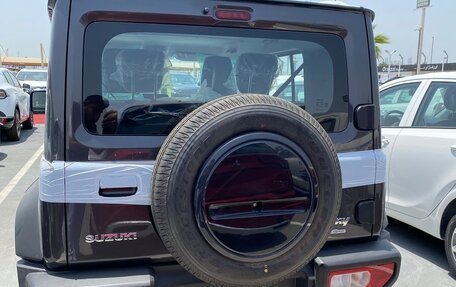 Suzuki Jimny, 2024 год, 2 990 000 рублей, 18 фотография