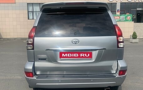 Toyota Land Cruiser Prado 120 рестайлинг, 2007 год, 2 100 000 рублей, 5 фотография