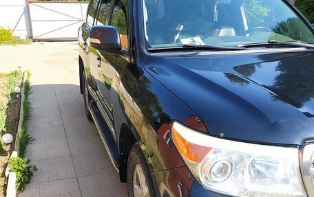 Toyota Land Cruiser 200, 2012 год, 3 800 000 рублей, 2 фотография