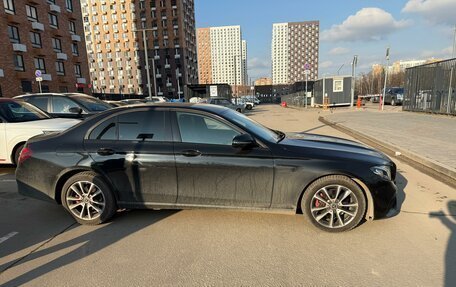 Mercedes-Benz E-Класс, 2019 год, 2 990 000 рублей, 8 фотография