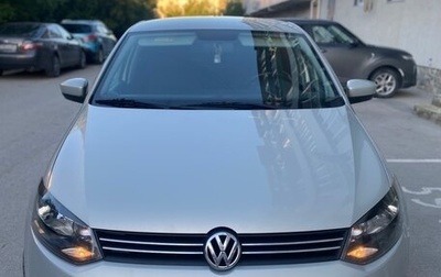 Volkswagen Polo VI (EU Market), 2013 год, 1 050 000 рублей, 1 фотография