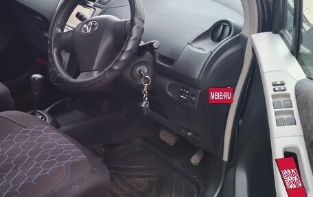 Toyota Vitz, 2009 год, 570 000 рублей, 2 фотография