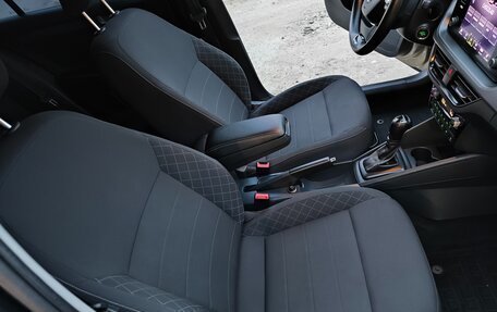 Skoda Rapid II, 2020 год, 1 800 000 рублей, 17 фотография