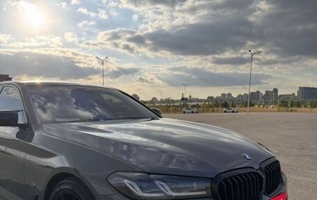 BMW 5 серия, 2022 год, 4 300 000 рублей, 3 фотография