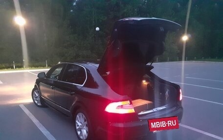 Skoda Superb III рестайлинг, 2009 год, 1 395 000 рублей, 14 фотография