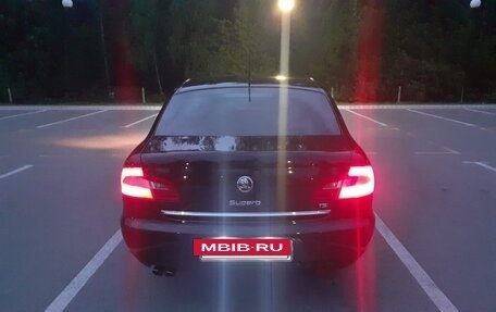 Skoda Superb III рестайлинг, 2009 год, 1 395 000 рублей, 12 фотография