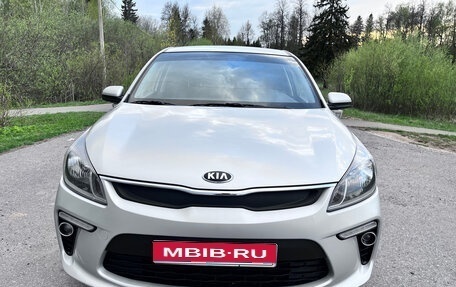 KIA Rio IV, 2017 год, 990 000 рублей, 1 фотография