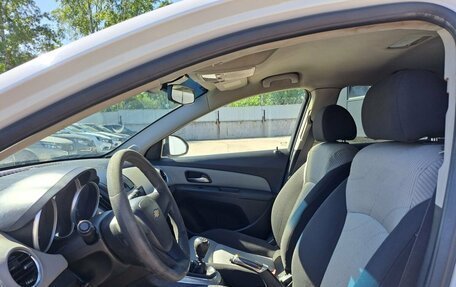 Chevrolet Cruze II, 2013 год, 599 000 рублей, 21 фотография