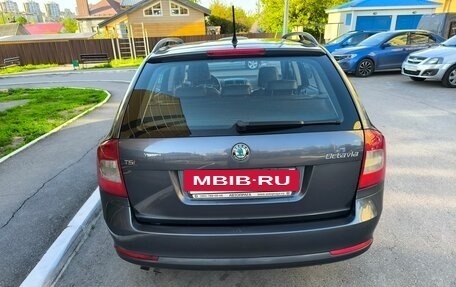 Skoda Octavia, 2011 год, 811 000 рублей, 2 фотография