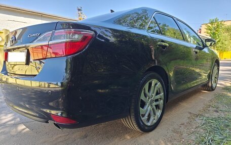 Toyota Camry, 2015 год, 1 950 000 рублей, 3 фотография
