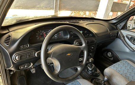 Chevrolet Niva I рестайлинг, 2004 год, 299 000 рублей, 11 фотография