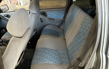 Chevrolet Niva I рестайлинг, 2004 год, 299 000 рублей, 16 фотография