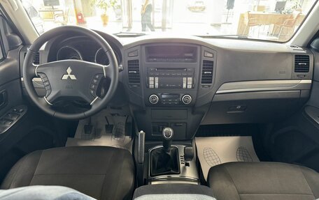 Mitsubishi Pajero IV, 2010 год, 1 700 000 рублей, 13 фотография