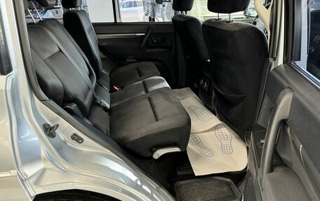 Mitsubishi Pajero IV, 2010 год, 1 700 000 рублей, 25 фотография
