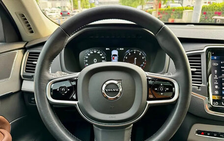 Volvo XC90 II рестайлинг, 2021 год, 3 800 000 рублей, 12 фотография