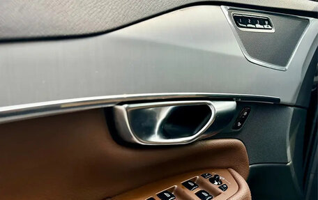 Volvo XC90 II рестайлинг, 2021 год, 3 800 000 рублей, 19 фотография