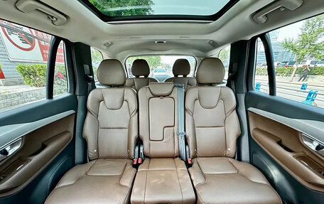 Volvo XC90 II рестайлинг, 2021 год, 3 800 000 рублей, 28 фотография